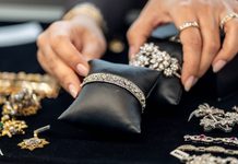 EXHIBITIONS – VO Vintage, the fine vintage jewellery and watch marketplace open to the public, returns from 4th to 7th September in Hall 8.1 at Vicenza Expo Centre
